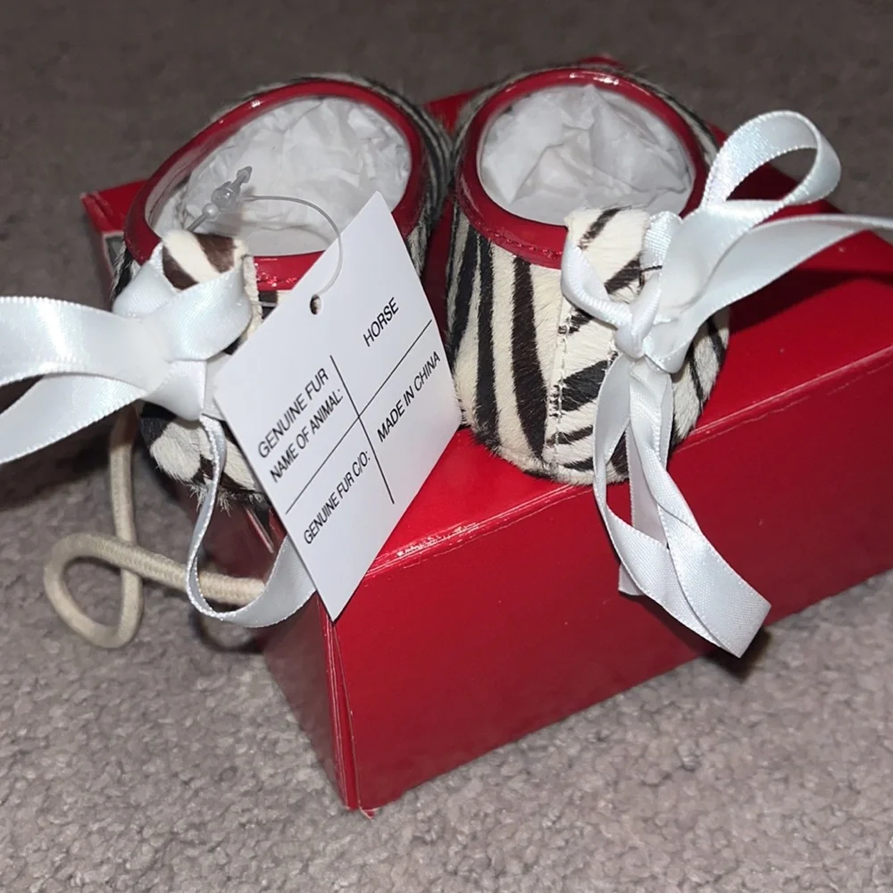 Guess Zebra Infant Baby Shoes Ballerina new Girls Size 1, 6 Weeks - 3 Months